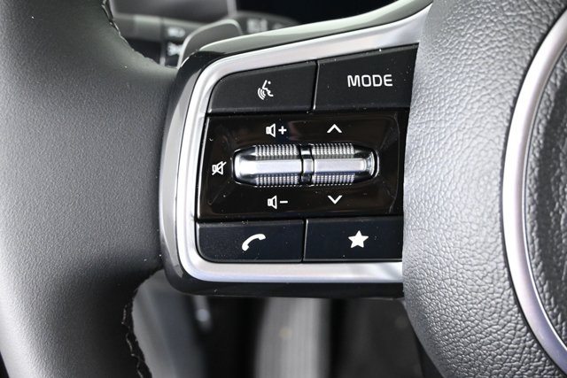 new 2025 Kia Sorento Hybrid car, priced at $39,082