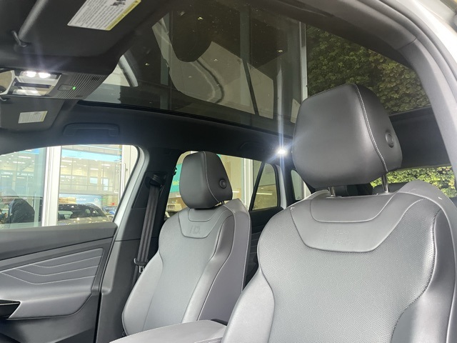 used 2023 Volkswagen ID.4 car, priced at $22,900