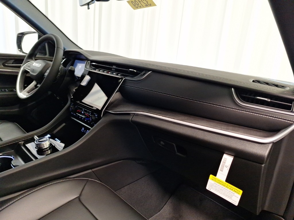 new 2025 Jeep Grand Cherokee L car, priced at $45,499