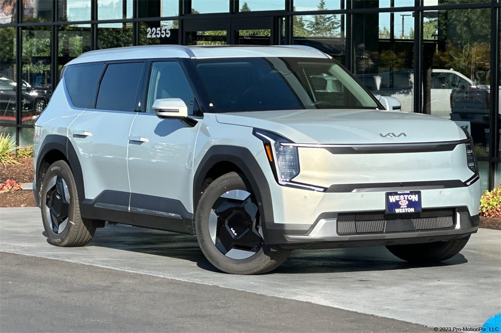 new 2026 Kia EV9 car, priced at $62,425
