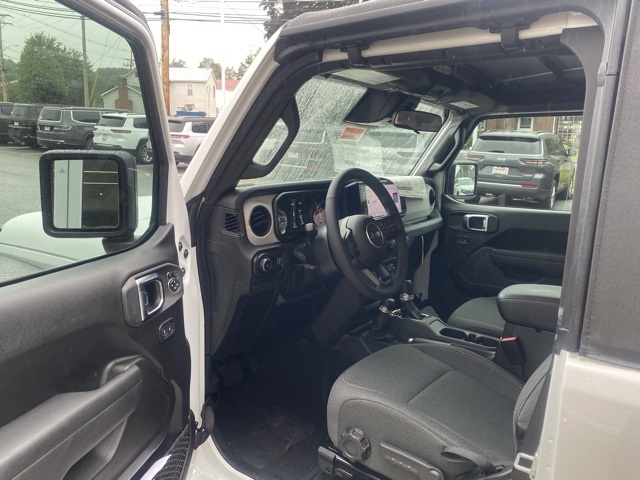 new 2025 Jeep Wrangler car, priced at $35,383