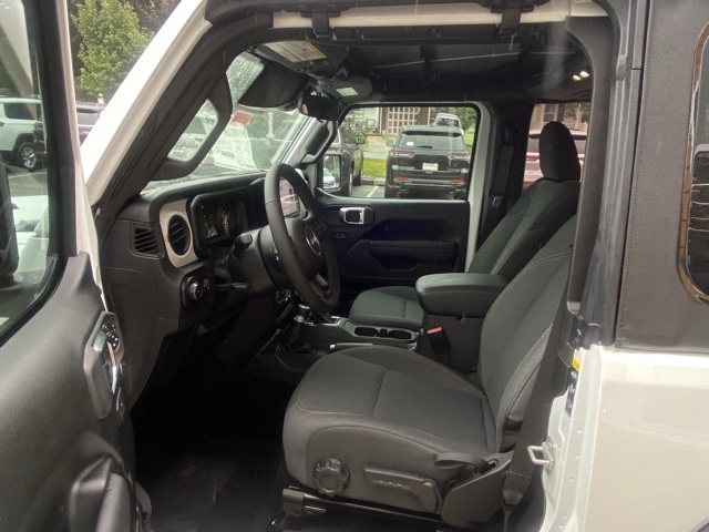 new 2025 Jeep Wrangler car, priced at $35,383