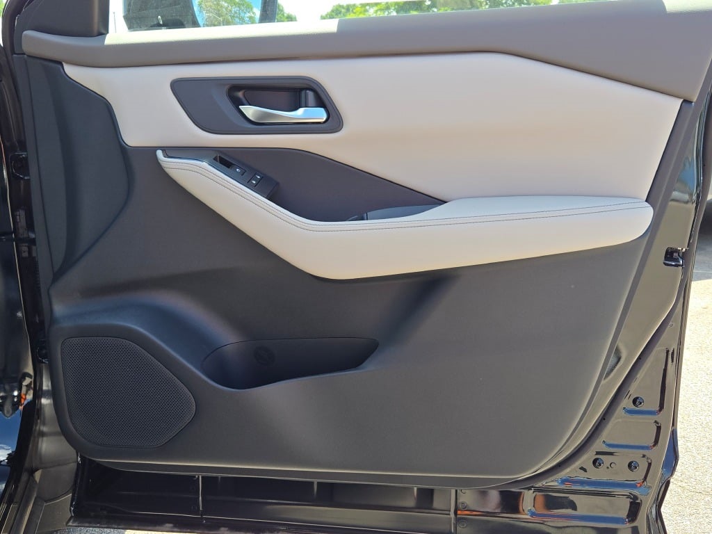new 2025 Nissan Rogue car, priced at $33,385