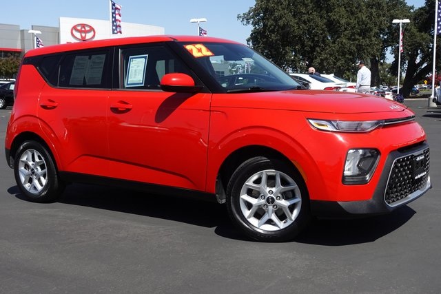 used 2022 Kia Soul car, priced at $15,500