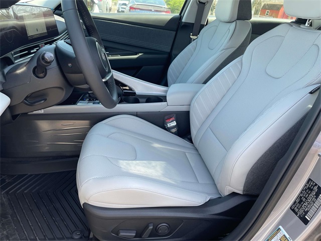 new 2025 Hyundai Elantra Hybrid car, priced at $30,916