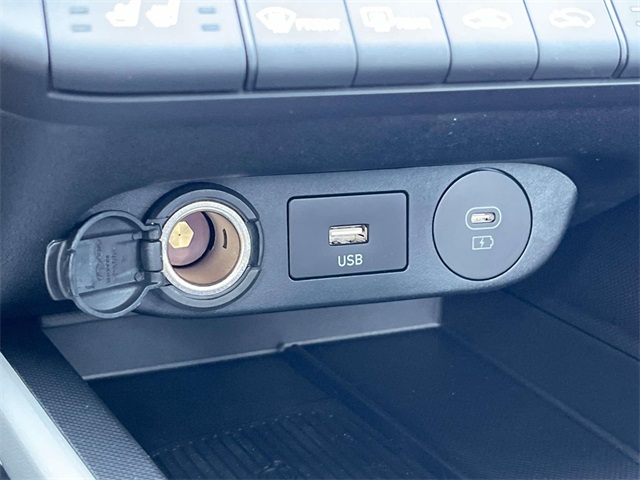 new 2025 Hyundai Elantra Hybrid car, priced at $30,916