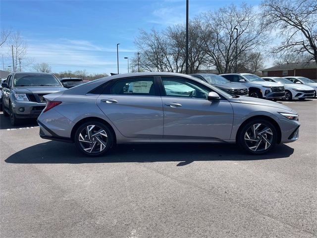 new 2025 Hyundai Elantra Hybrid car, priced at $30,916