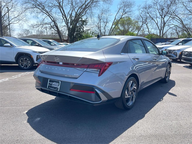 new 2025 Hyundai Elantra Hybrid car, priced at $30,916