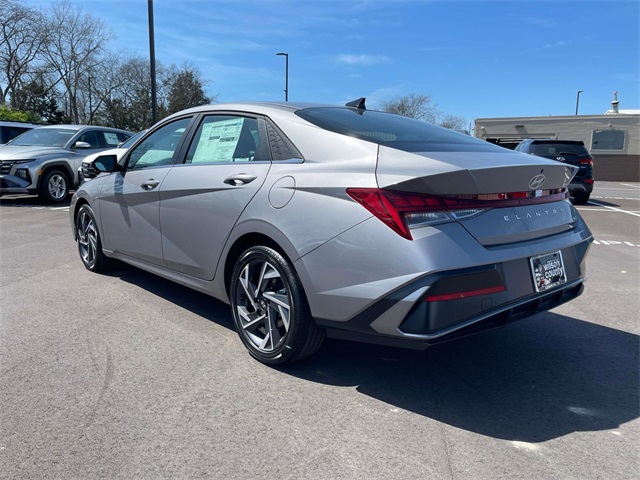 new 2025 Hyundai Elantra Hybrid car, priced at $30,916