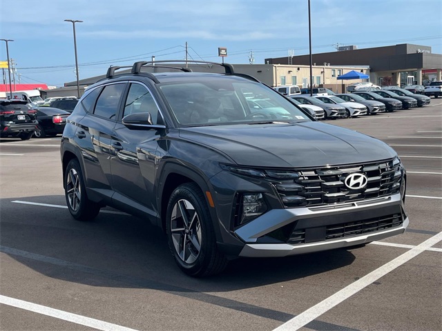 new 2025 Hyundai Tucson car, priced at $34,183