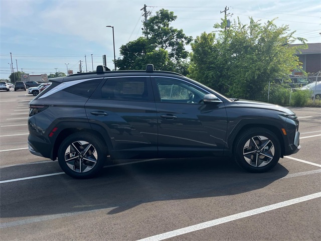 new 2025 Hyundai Tucson car, priced at $34,183