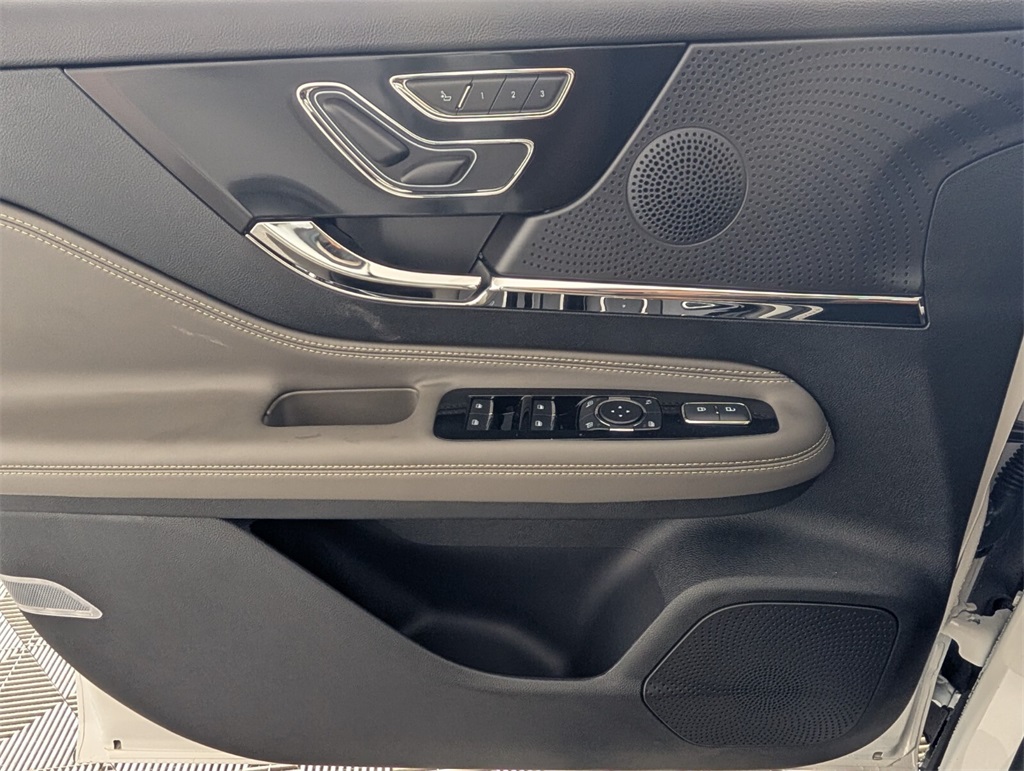 new 2025 Lincoln Corsair car, priced at $42,269
