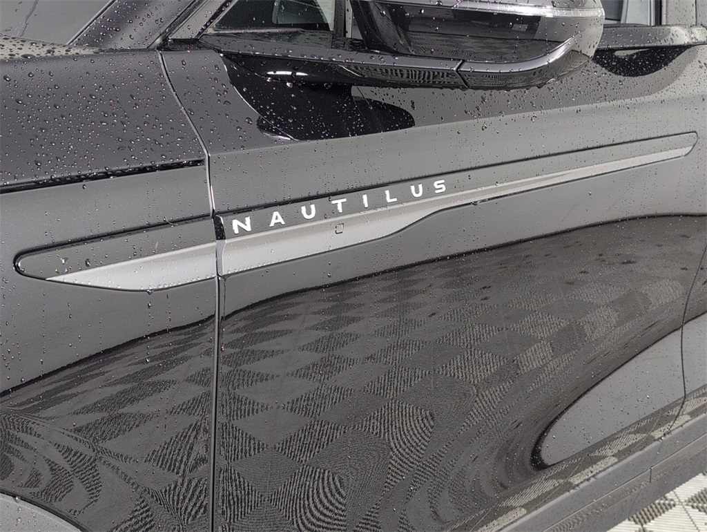 new 2025 Lincoln Nautilus car, priced at $52,895