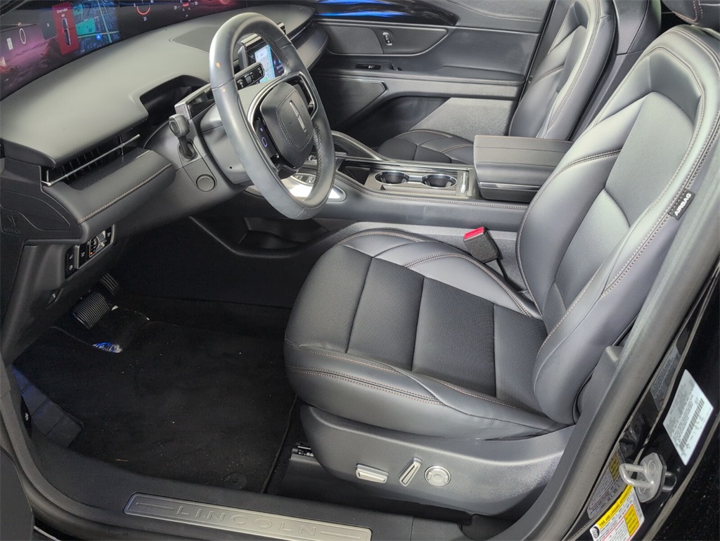 new 2025 Lincoln Nautilus car, priced at $52,895