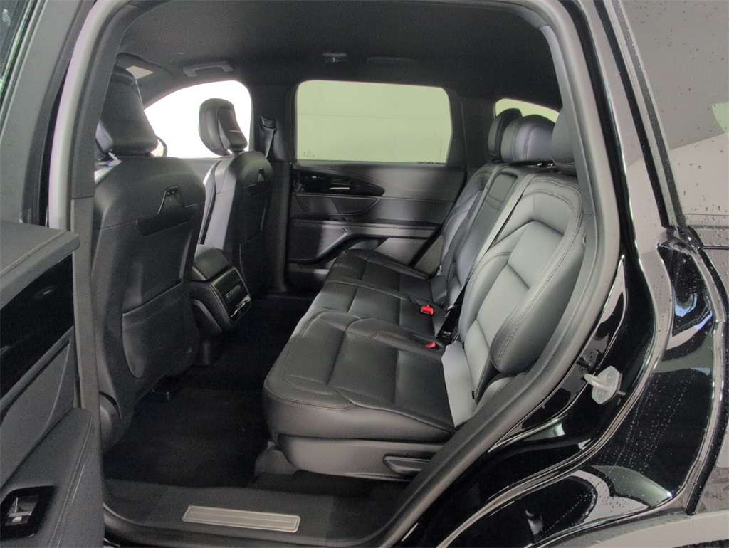 new 2025 Lincoln Nautilus car, priced at $52,895