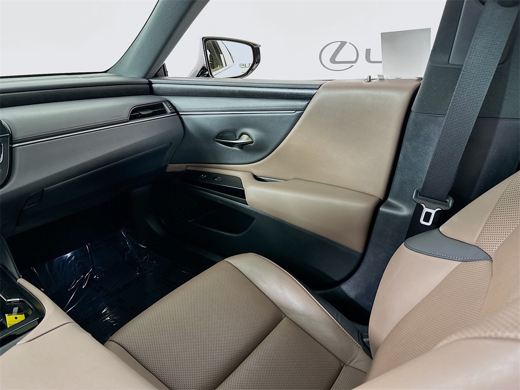 used 2023 Lexus ES car, priced at $37,490