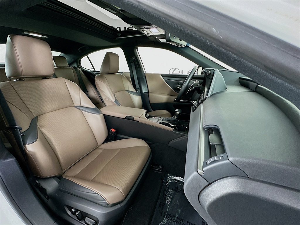 used 2023 Lexus ES car, priced at $37,490