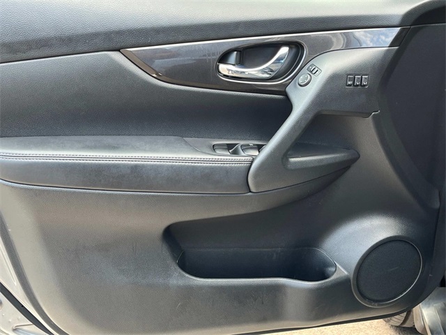 used 2018 Nissan Rogue car, priced at $14,488