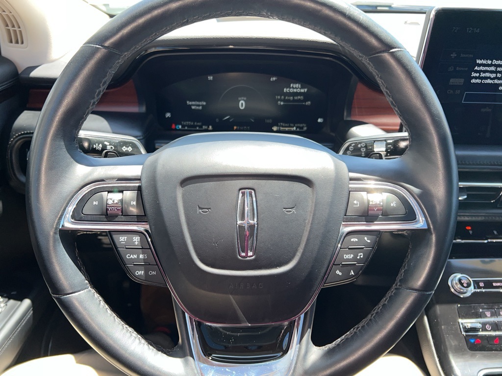 used 2022 Lincoln Nautilus car, priced at $35,900