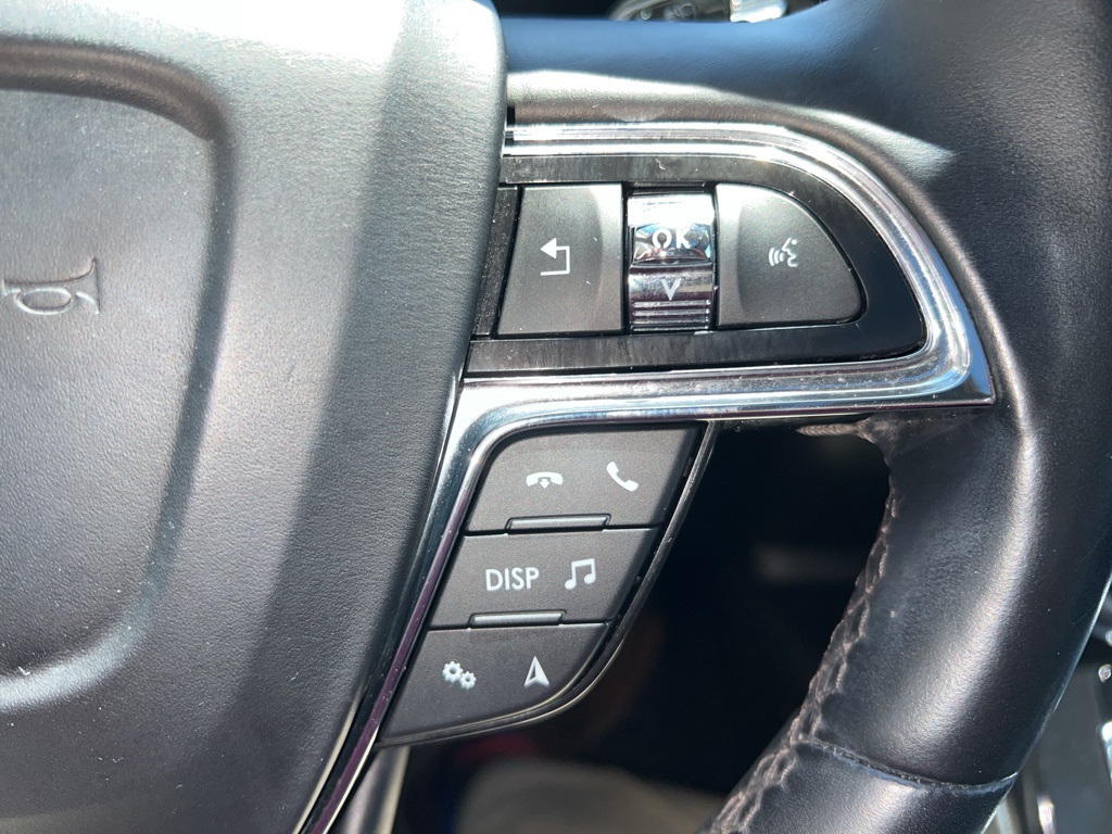 used 2022 Lincoln Nautilus car, priced at $35,900