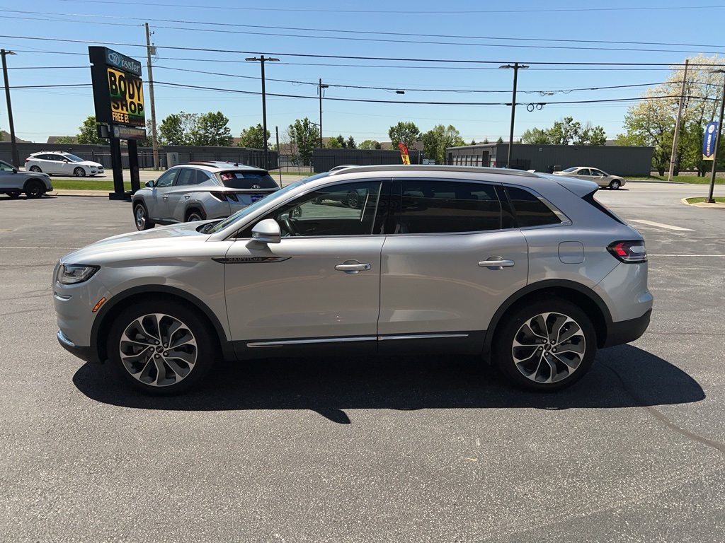 used 2022 Lincoln Nautilus car, priced at $35,900