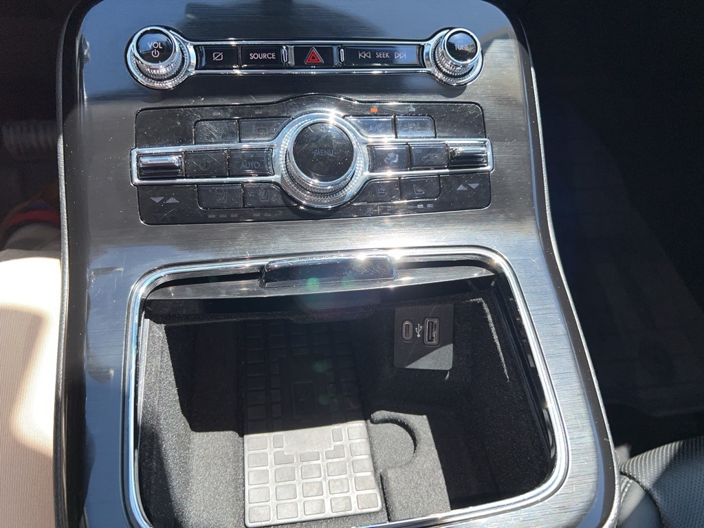 used 2022 Lincoln Nautilus car, priced at $35,900