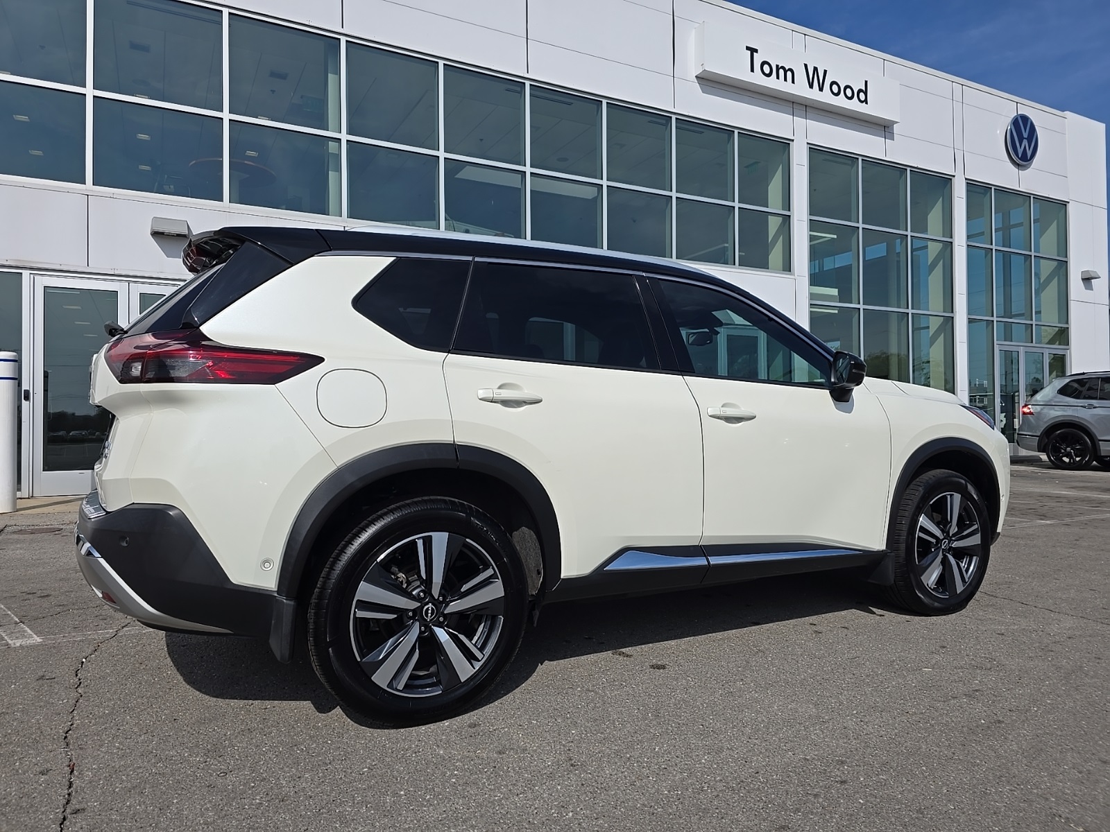 used 2022 Nissan Rogue car, priced at $29,300
