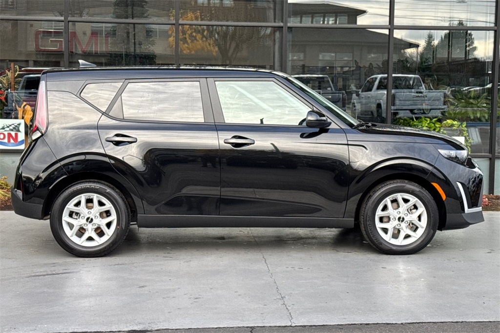 used 2025 Kia Soul car, priced at $18,927