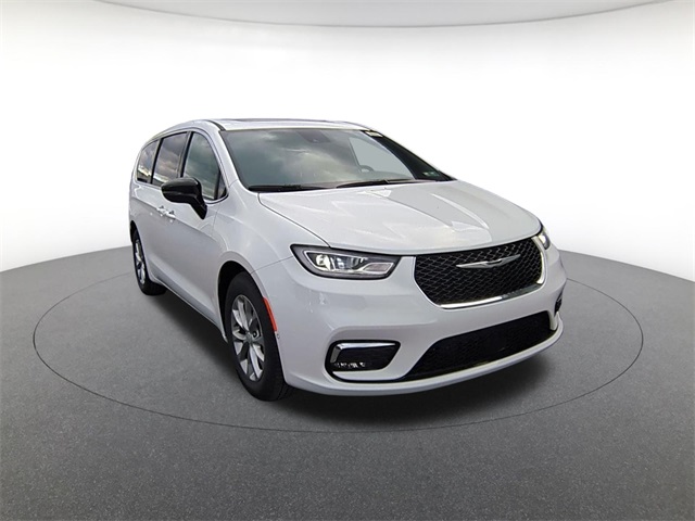 new 2026 Chrysler Pacifica car