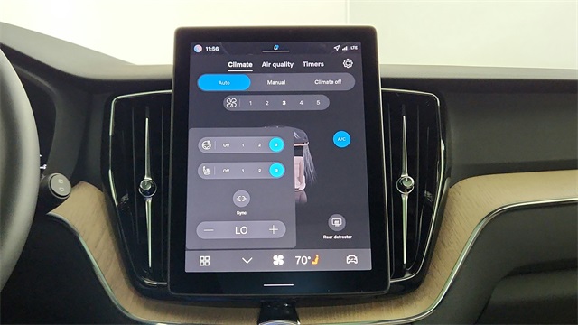 new 2026 Volvo XC60 Plug-In Hybrid car, priced at $69,285