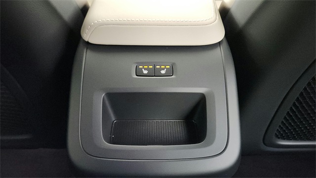 new 2026 Volvo XC60 Plug-In Hybrid car, priced at $69,285