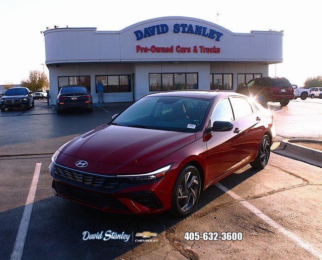 used 2025 Hyundai Elantra car, priced at $20,961