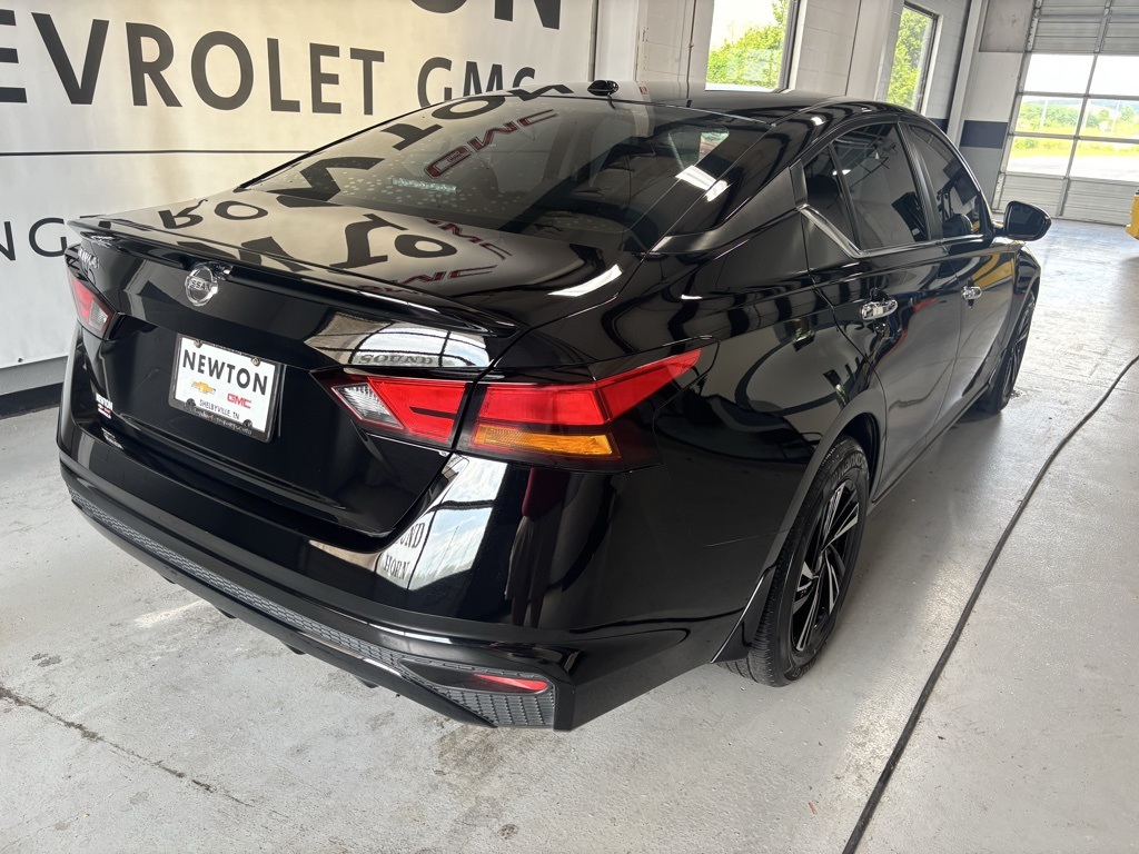 used 2020 Nissan Altima car, priced at $17,987