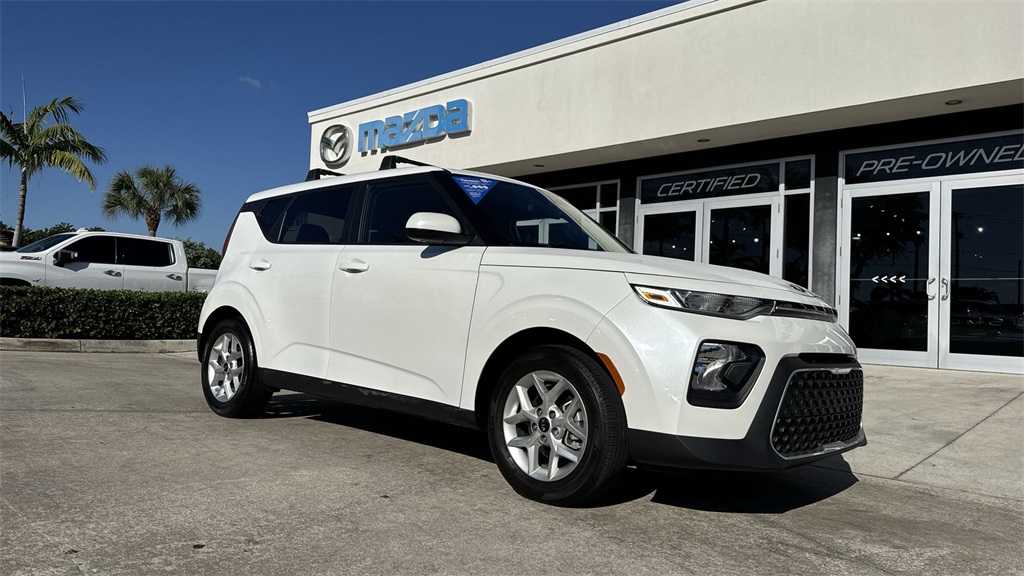 used 2020 Kia Soul car, priced at $13,445