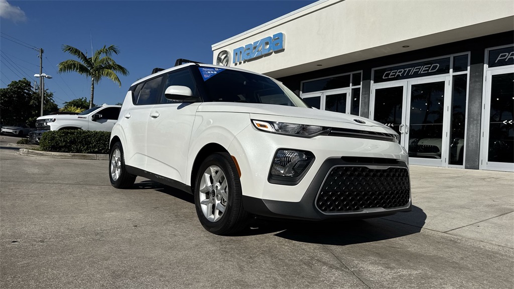 used 2020 Kia Soul car, priced at $13,445