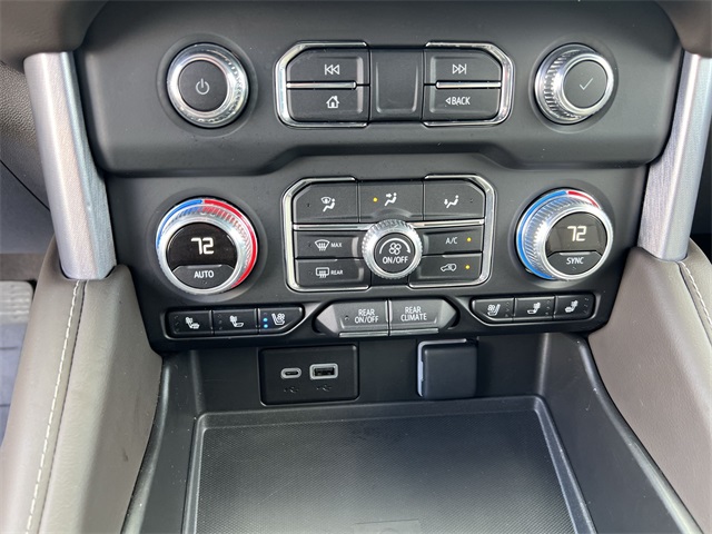 used 2024 GMC Yukon car, priced at $61,230