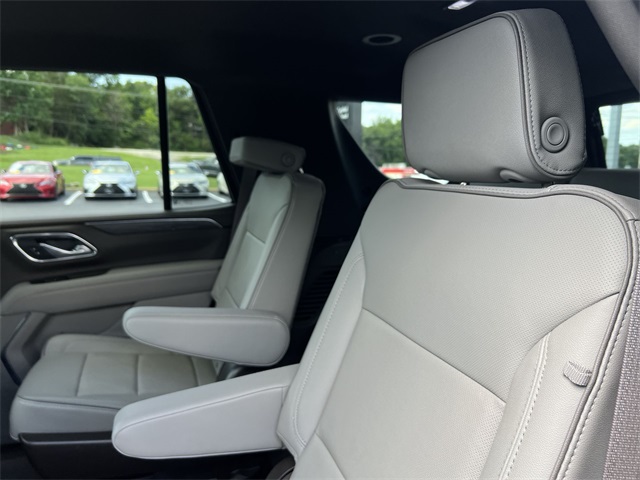 used 2024 GMC Yukon car, priced at $61,230