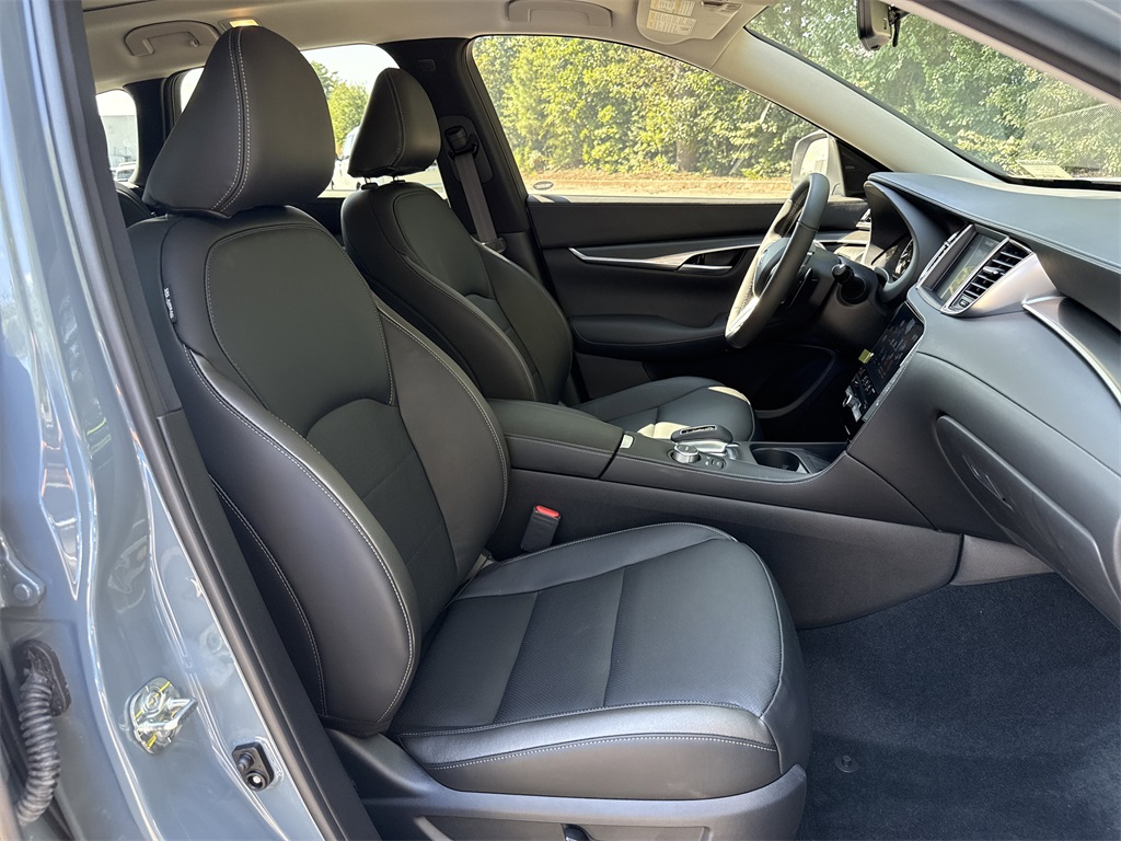 new 2025 INFINITI QX50 car, priced at $46,175