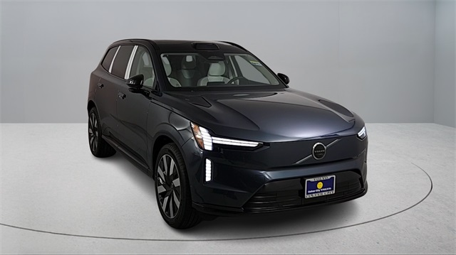 new 2025 Volvo EX90 car, priced at $88,325