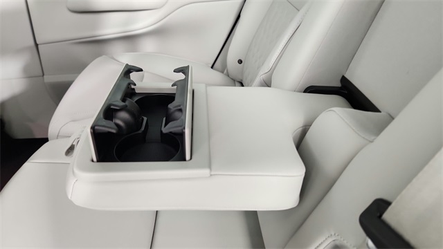 new 2025 Volvo EX90 car, priced at $88,325