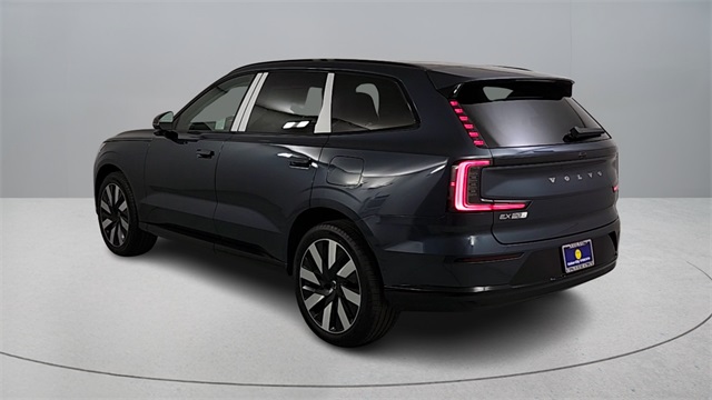 new 2025 Volvo EX90 car, priced at $88,325