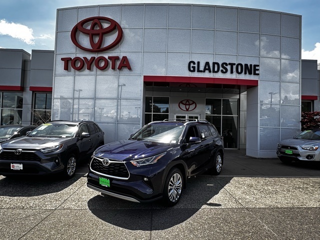 new 2025 Toyota Highlander Hybrid car