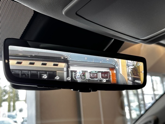 new 2025 Toyota Highlander Hybrid car