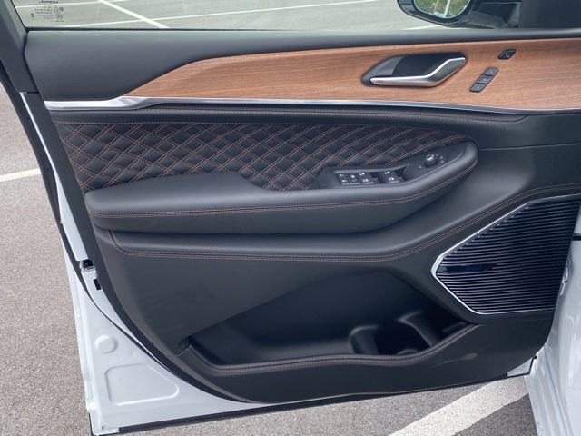 new 2025 Jeep Grand Cherokee L car, priced at $65,067