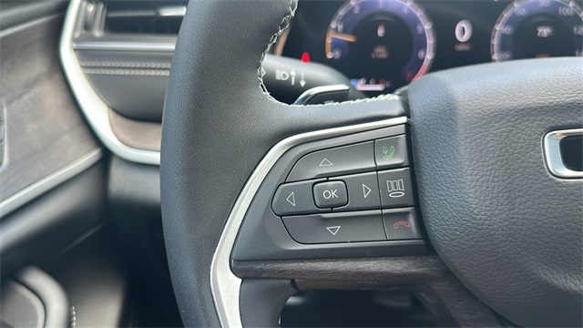 new 2025 Jeep Grand Cherokee car, priced at $47,453