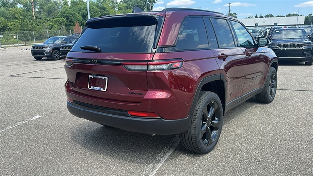 new 2025 Jeep Grand Cherokee car, priced at $47,453
