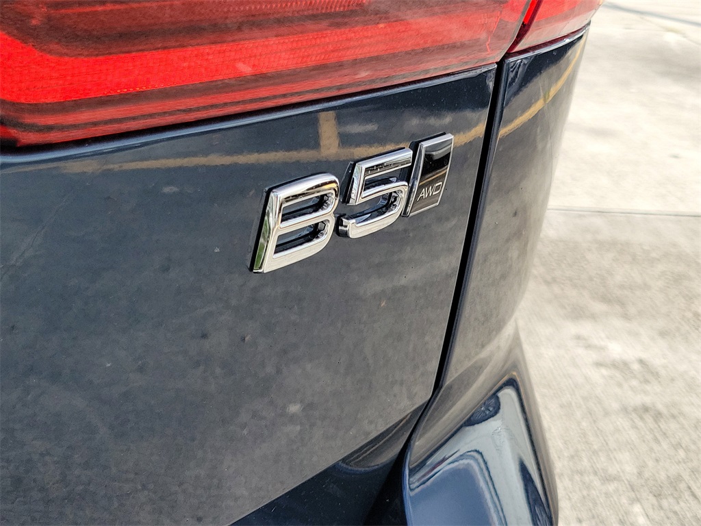 new 2026 Volvo XC60 car, priced at $49,665