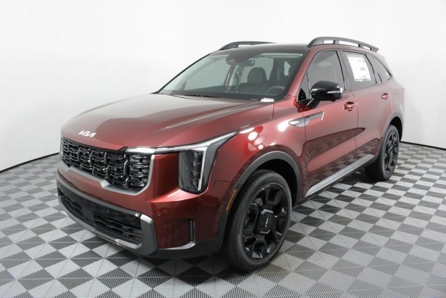 new 2025 Kia Sorento car, priced at $42,132
