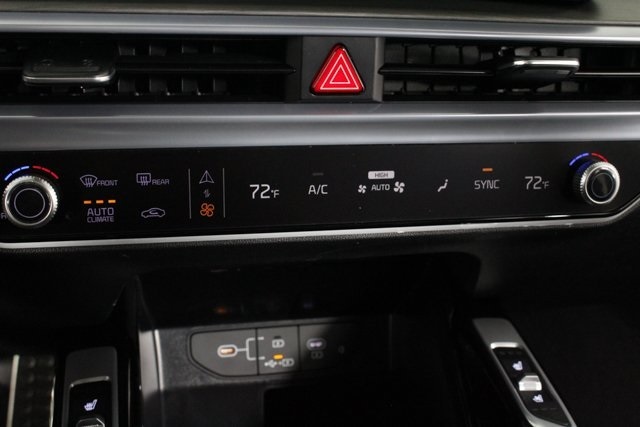 new 2025 Kia Sorento car, priced at $42,132