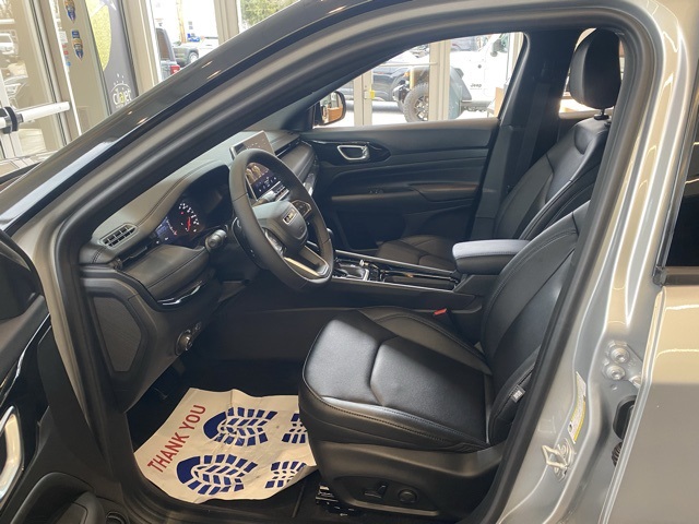 new 2026 Jeep Compass car, priced at $31,517